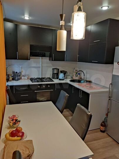 2-к. квартира, 42 м², 1/4 эт.
