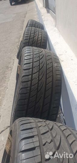 Maxtrek Fortis T5 245/35 R20