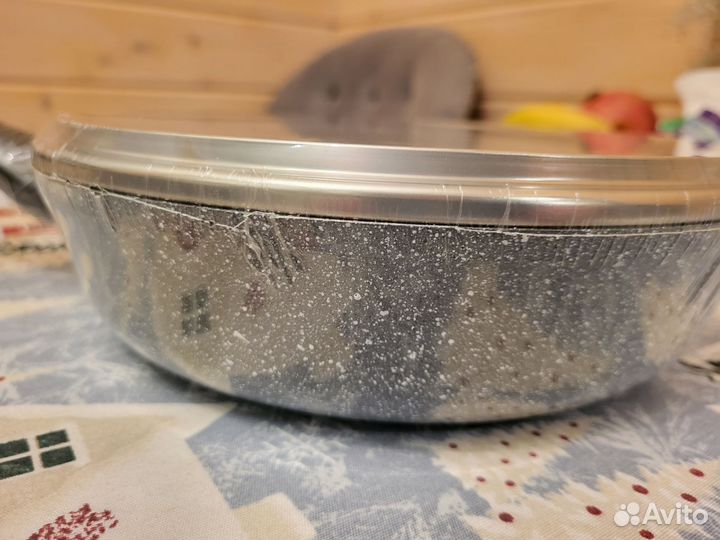 Сковорода Werner Letizia 24см с крышкой новая