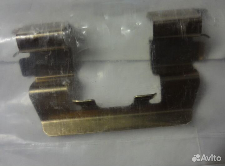 Продаю направляющие для передних тормозных колодок