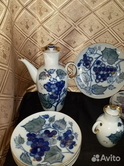 Фарфоровый сервиз