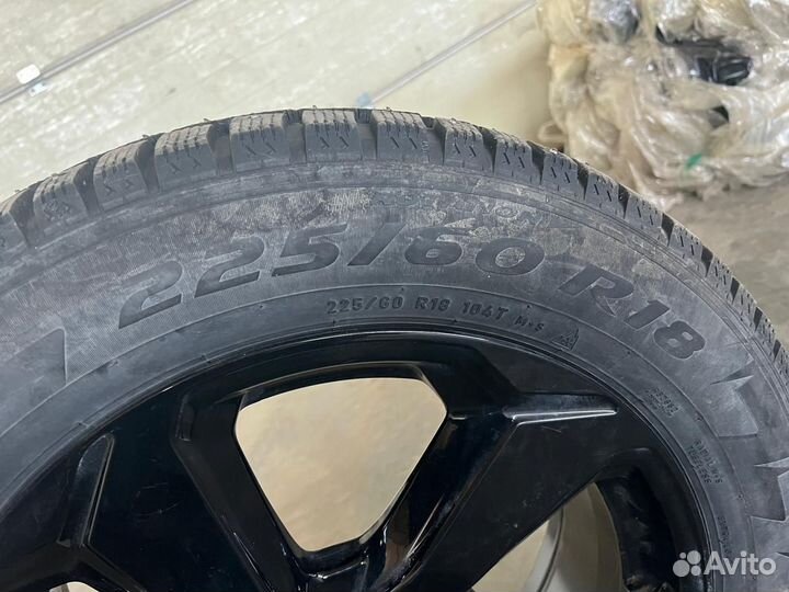 Зимние колеса 225 60 r18 Pirelli Ice Zero