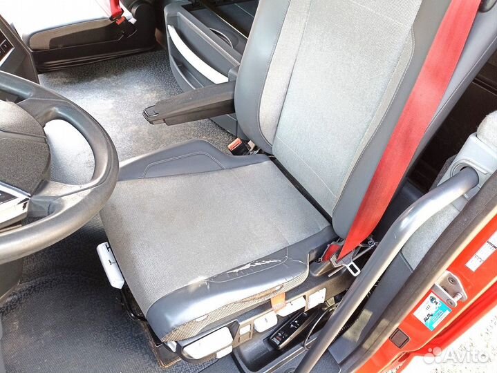 Сиденье водительское пневматическое Renault T