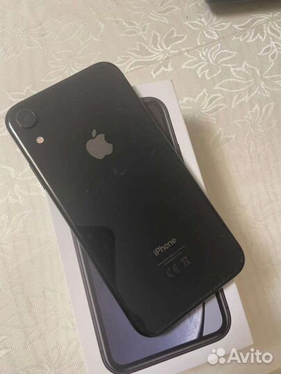 Телефон iPhone xr