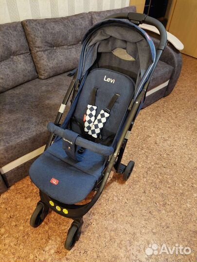 Прогулочная коляска Adamex Quatro Levi