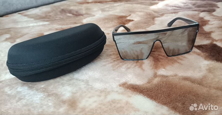 Солнцезащитные очки женские