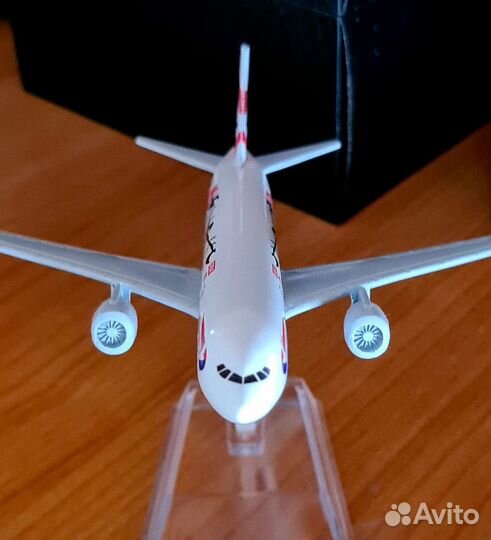 Модель самолета Boeing 777-300 British Airways