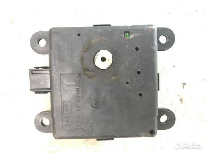 Привод заслонки отопителя Nissan Qashqai J10 HR16