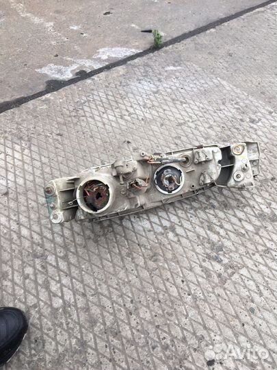 Фара передняя правая Mazda 626 GE