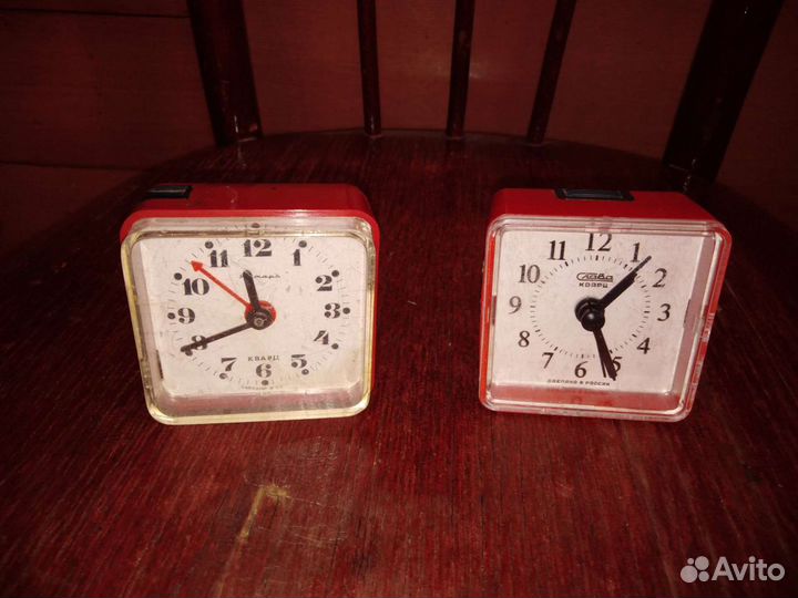 Часы с будильником СССР