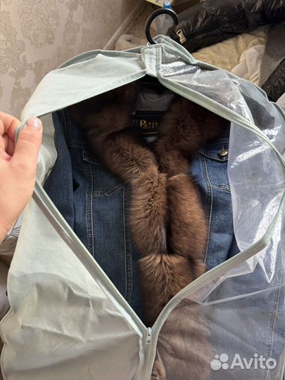Продам верхнюю одежду на девушку