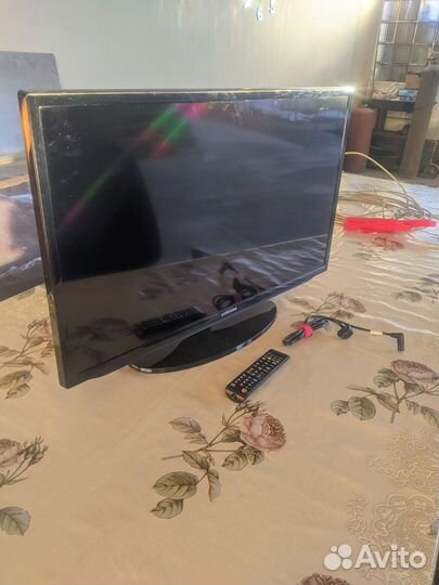 Телевизор Samsung 82см диагональ в ремонте не был