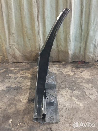 Часть кузова отрезная стойка с порогом левый