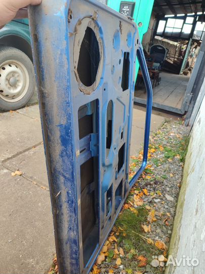 Двери левые на niva 3д Б.У