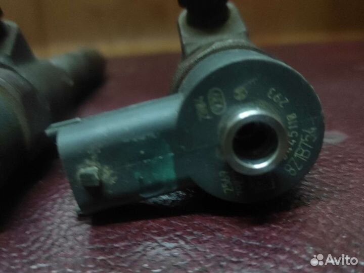 Форсунка дизельная Bosch ховер дизель 2.8