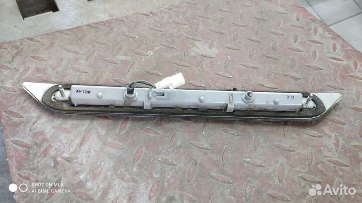 Стоп сигнал Nissan X-Trail