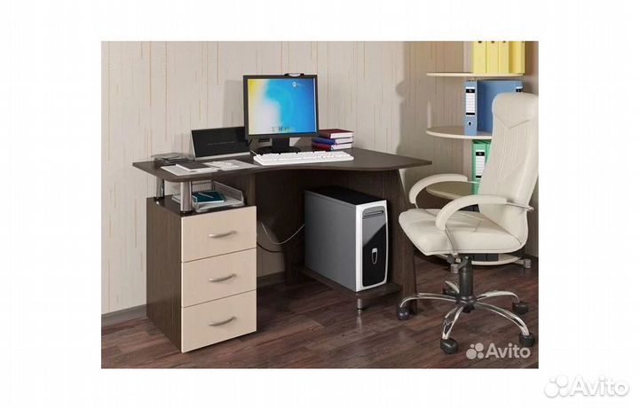 Компьютерный стол