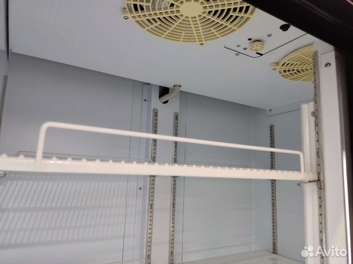 Холодильный шкаф