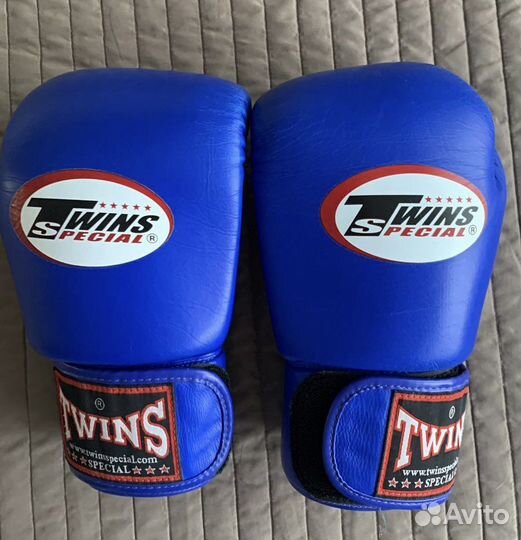 Боксерские перчатки twins 12