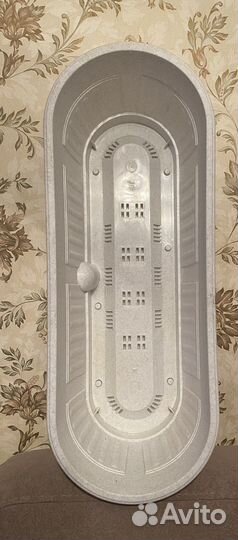 Кашпо для балкона и подоконника