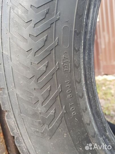 Nokian Tyres Hakkapeliitta 8 SUV 275/55 R20 117T