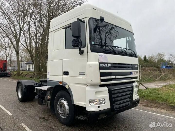 В разборке грузовик DAF, XF 95 2002-2005