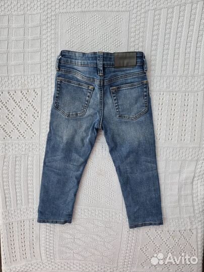 Джинсы и рубашка