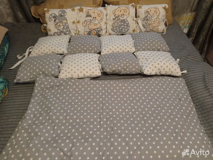 Бортики в кроватку