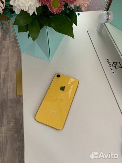 iPhone Xr, 64 ГБ