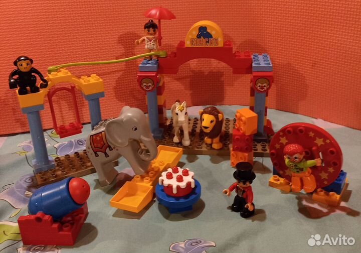 Лего дупло 2 набора конюшня и трейлер