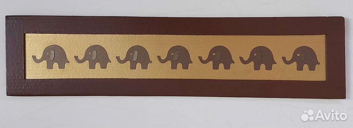 Пано картина 7 слонов счастья на золотом фоне