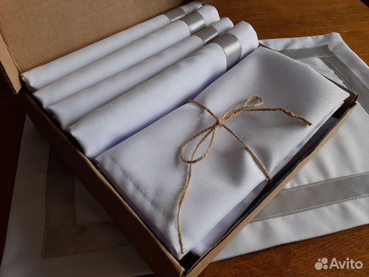 Набор скатерть (подтарельники) + салфетки