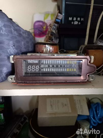 Индикатор уровня сигнала от магнитофона