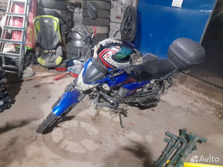 Продаю мопед