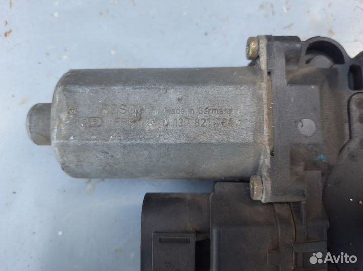 Моторчик стеклоподъемника задний левый Ауди А6 С5