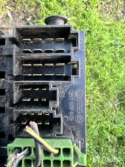 Бок предхранитей passat b3 1.8