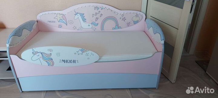 Детская кровать диван с мягкими бортиками