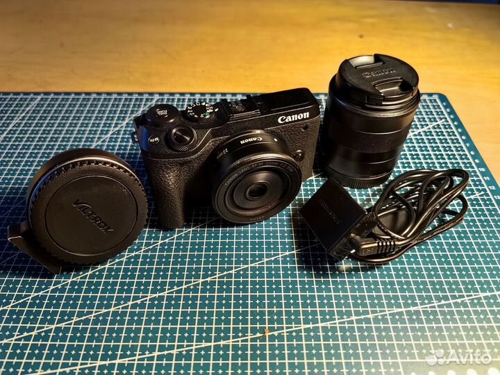 Беззеркальная фотокамера Canon M6 Mark II