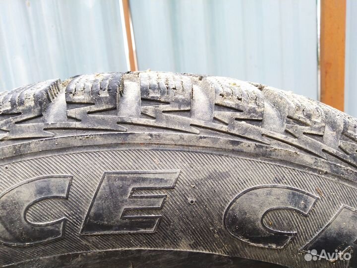 Bridgestone Ice Cruiser 5000 205/70 R15