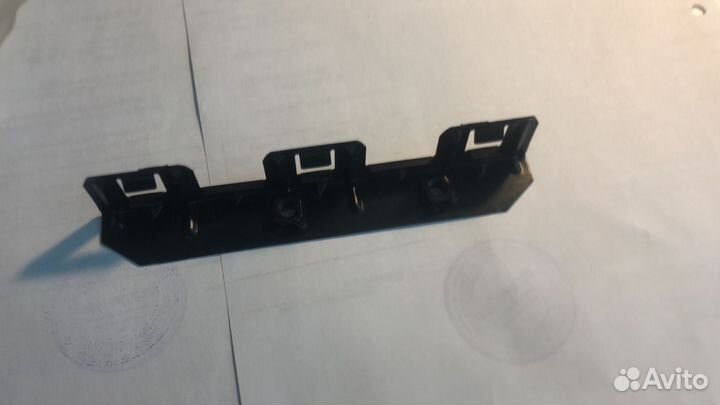 Кронштейн радиатора верхний Daewoo Nexia