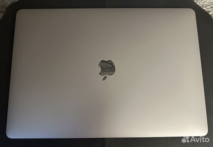 Macbook Pro 15 1TB i9 32GB 2019