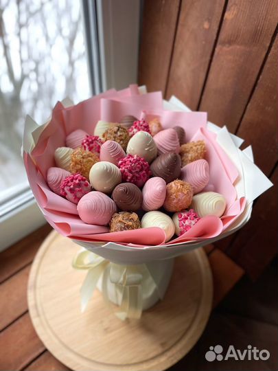 Клубника в шоколаде букеты и коробочки