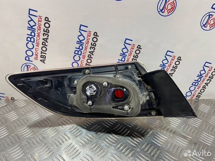 Фонарь правый Mazda 3 BL