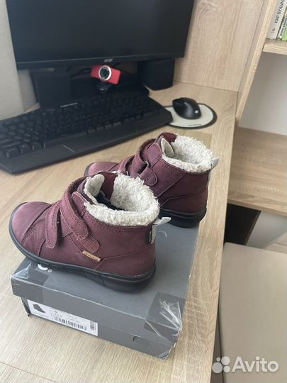 Ботинки демисезонные ecco для девочки 26 размер
