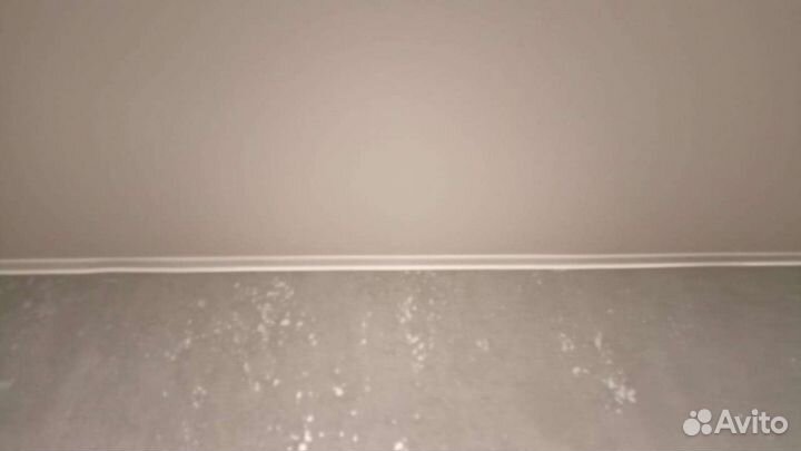 Плинтус потолочный для натяжного потолка