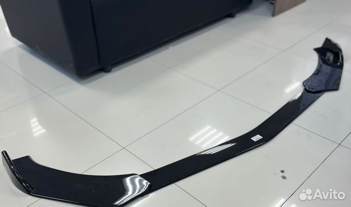 Универсальная губа на бампер