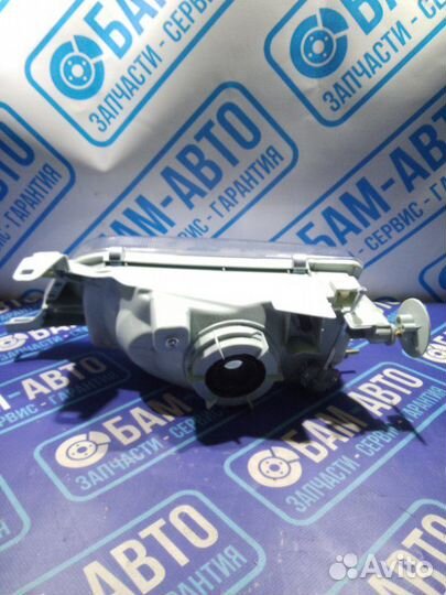 Фара передняя правая Toyota Corolla 91-02