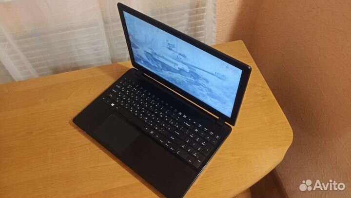 Прекрасный офисный ноутбук Acer