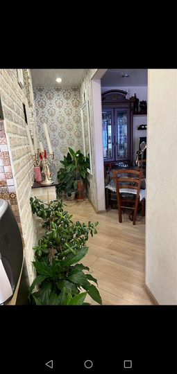 2-к. квартира, 43 м², 2/5 эт.