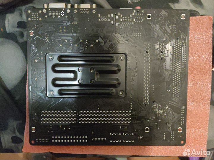 Материнская плата с процессором